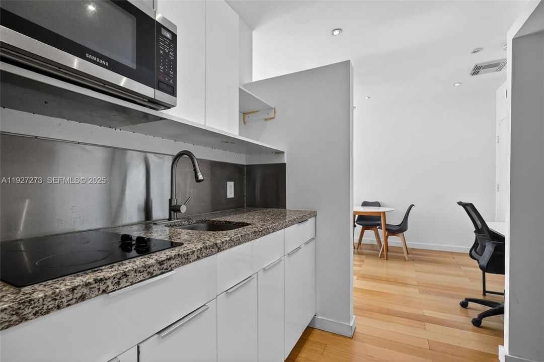 Granite countertops!