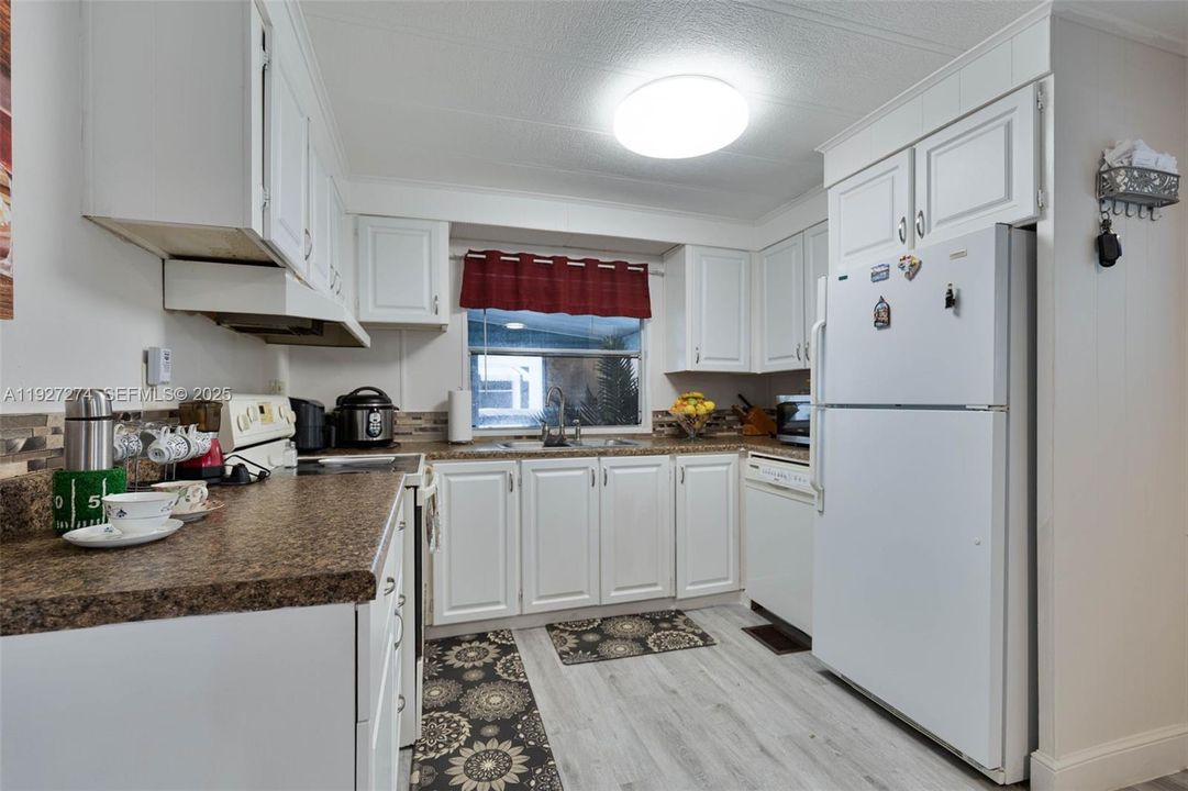 待售: $165,000 (2 贝兹, 2 浴室, 0 平方英尺)