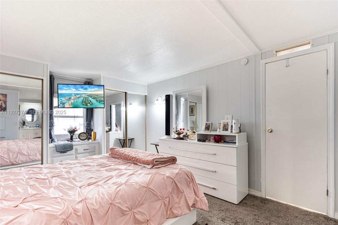 待售: $165,000 (2 贝兹, 2 浴室, 0 平方英尺)