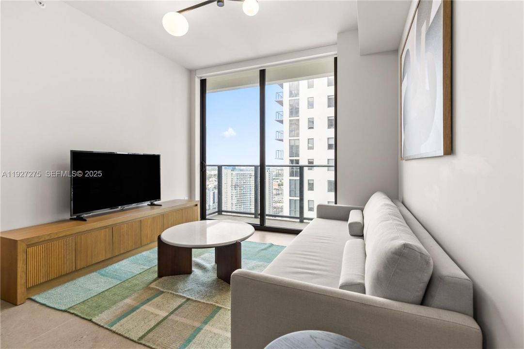 В аренду: $3,400 (1 спален, 1 ванн, 0 Квадратных фут)