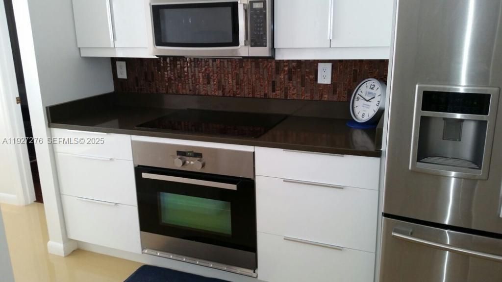 For Rent: $4,100 (3 beds, 2 baths, 1524 Square Feet)