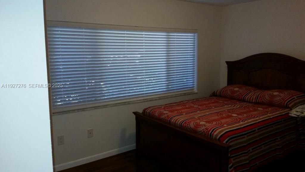 For Rent: $4,100 (3 beds, 2 baths, 1524 Square Feet)