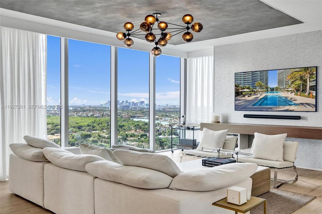 family room / west view