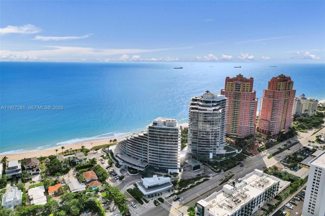 En Venta: $6,499,000 (3 camas, 4 baños, 3301 Pies cuadrados)