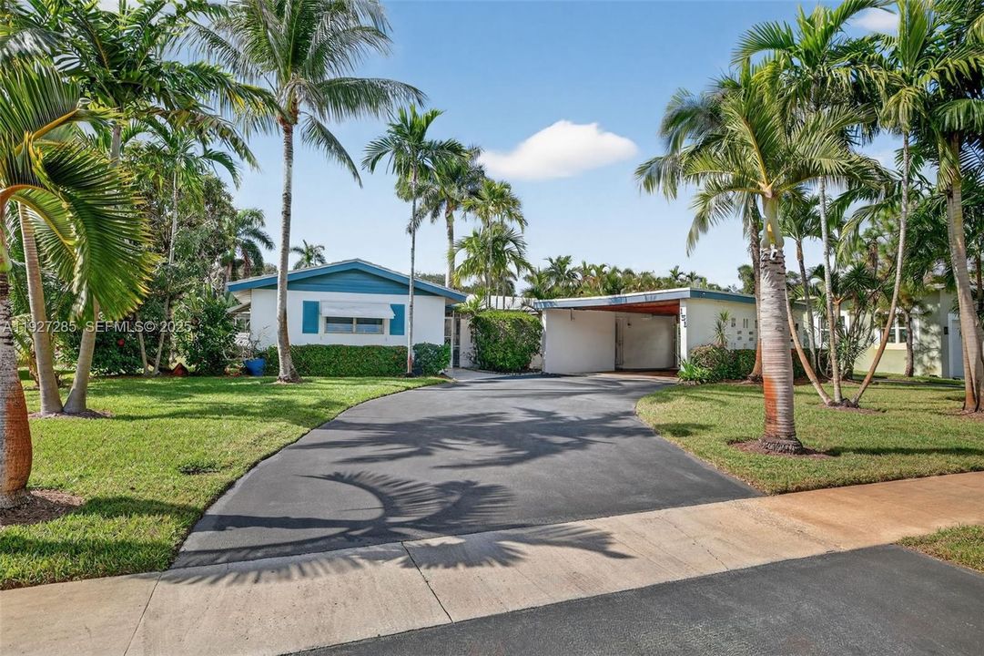 待售: $649,000 (4 贝兹, 2 浴室, 2520 平方英尺)