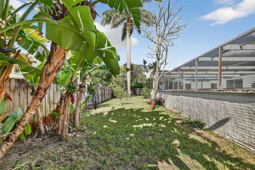 待售: $649,000 (4 贝兹, 2 浴室, 2520 平方英尺)