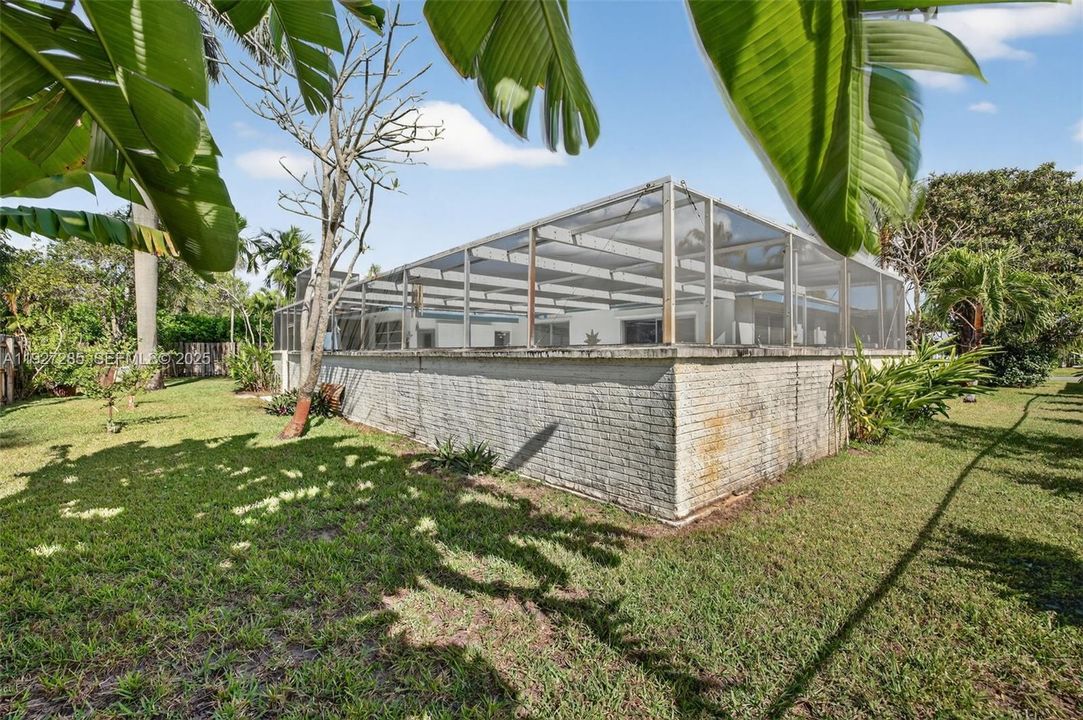 待售: $649,000 (4 贝兹, 2 浴室, 2520 平方英尺)