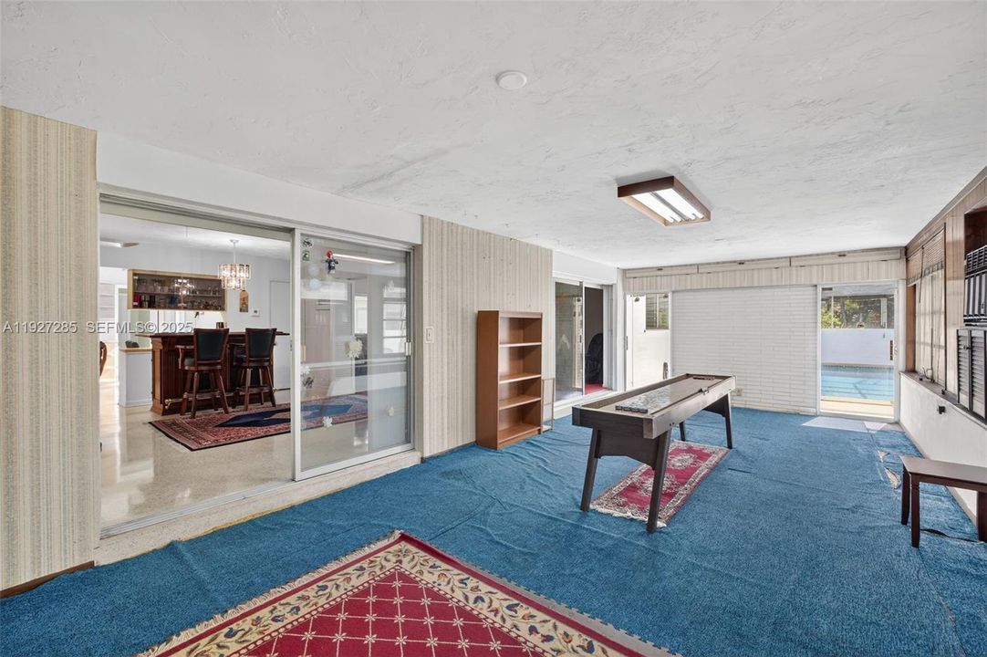 待售: $649,000 (4 贝兹, 2 浴室, 2520 平方英尺)