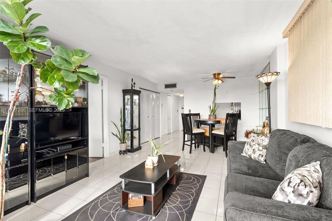 En Renta: $2,100 (1 camas, 1 baños, 800 Pies cuadrados)