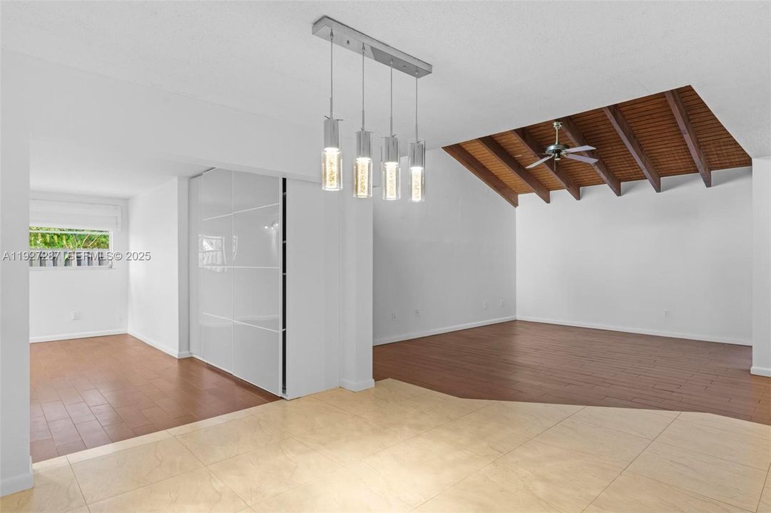 En Renta: $3,750 (3 camas, 2 baños, 1919 Pies cuadrados)