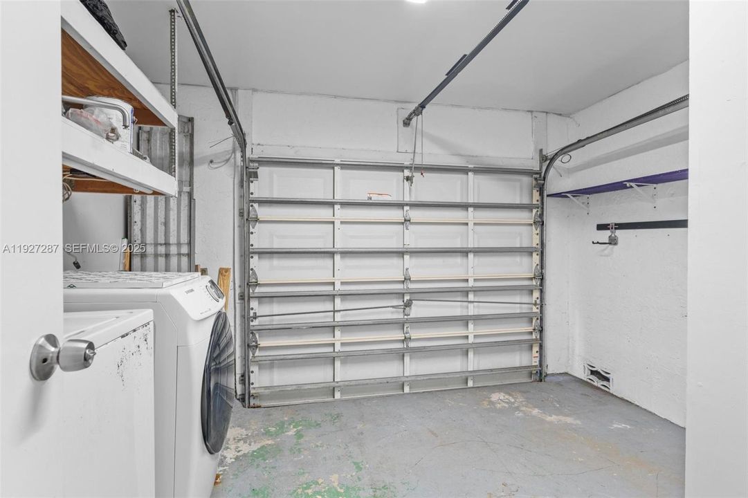 En Renta: $3,750 (3 camas, 2 baños, 1919 Pies cuadrados)