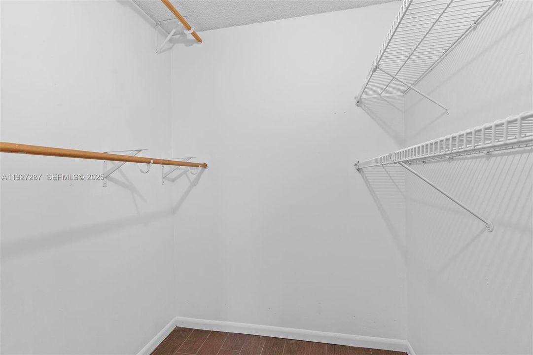 En Renta: $3,750 (3 camas, 2 baños, 1919 Pies cuadrados)