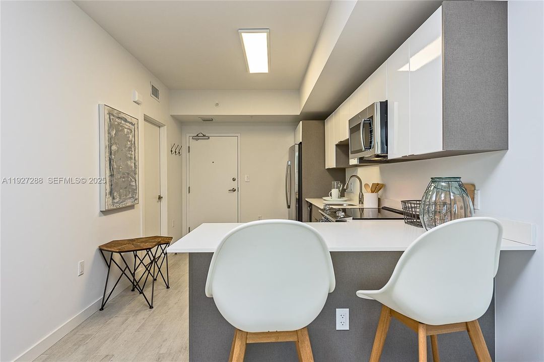 В аренду: $2,350 (1 спален, 1 ванн, 560 Квадратных фут)