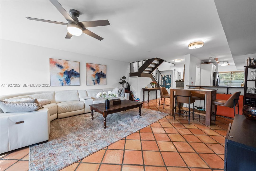 For Sale: $625,000 (2 beds, 2 baths, 1430 Square Feet)