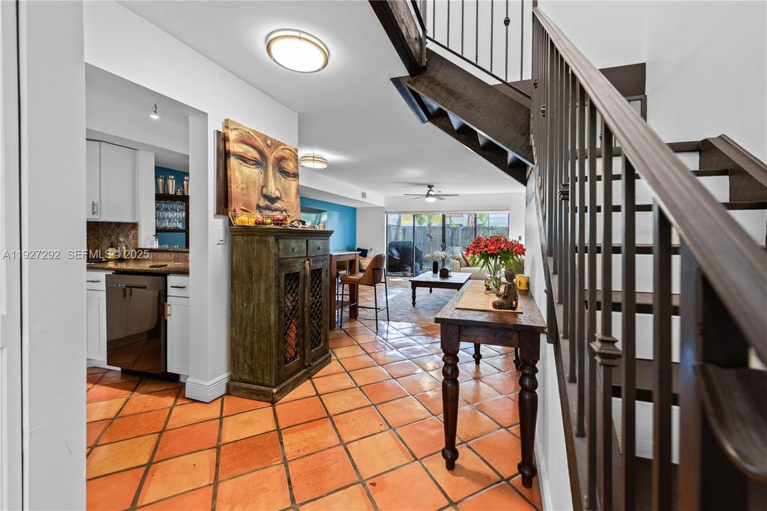 For Sale: $625,000 (2 beds, 2 baths, 1430 Square Feet)