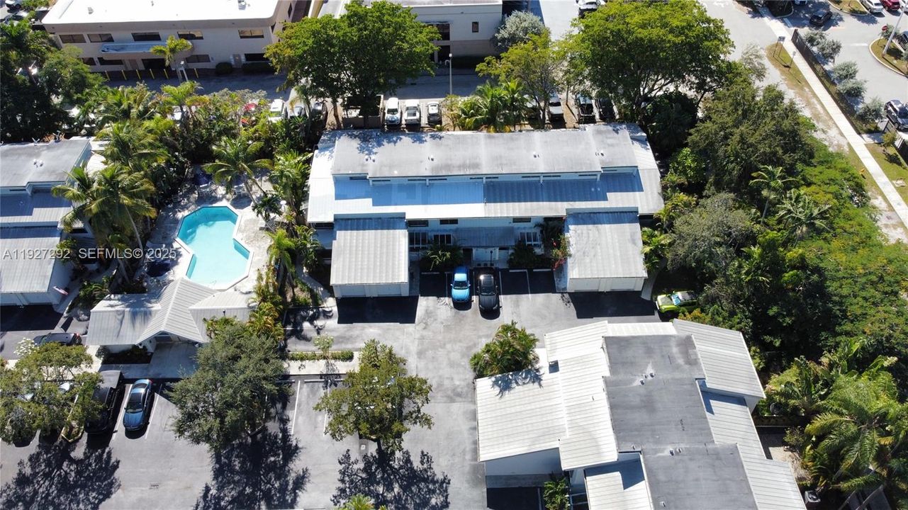 For Sale: $625,000 (2 beds, 2 baths, 1430 Square Feet)