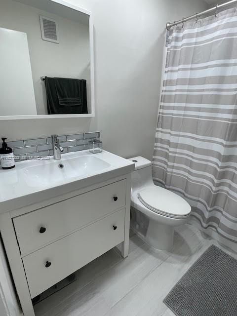 В аренду: $2,975 (2 спален, 2 ванн, 1000 Квадратных фут)