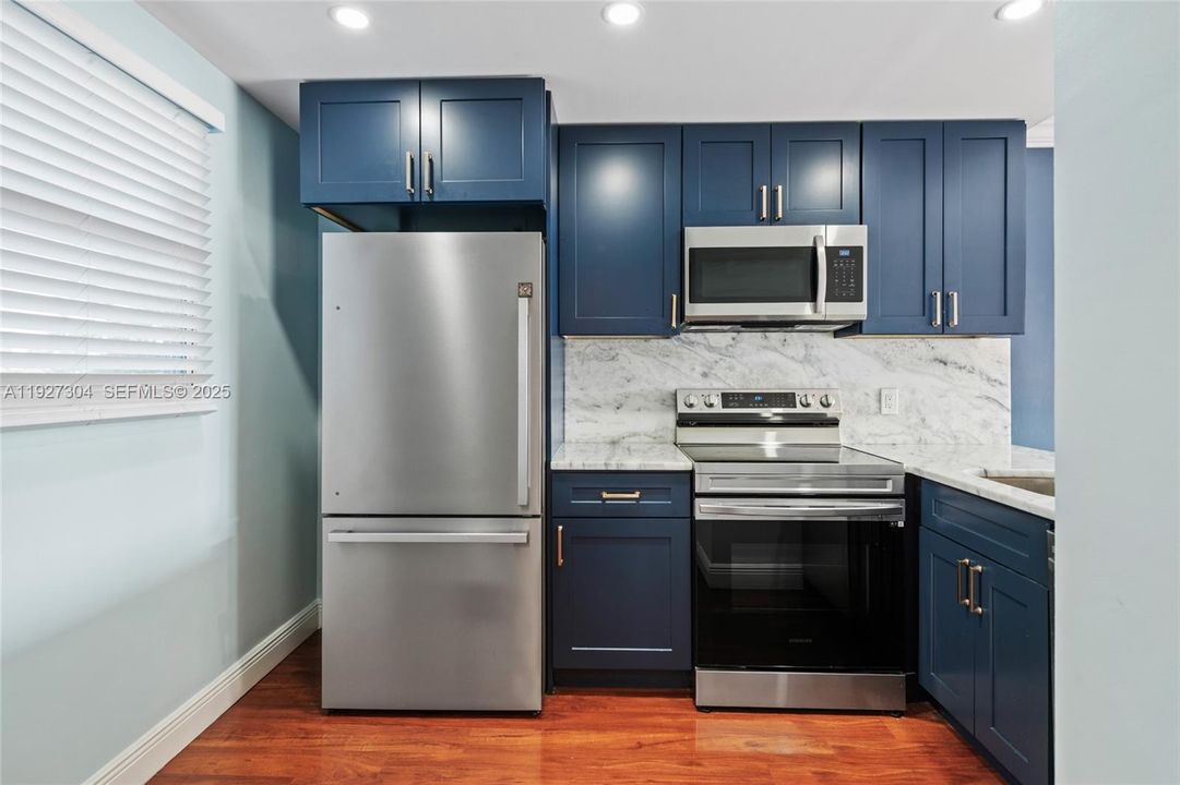 For Sale: $164,900 (1 beds, 1 baths, 750 Square Feet)