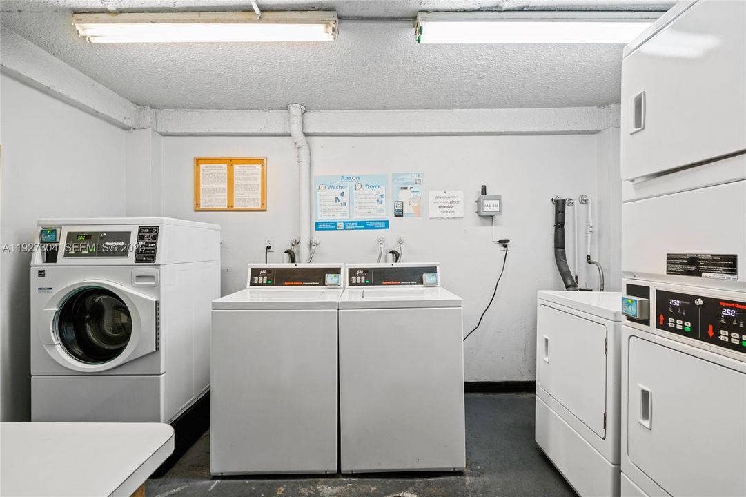 For Sale: $164,900 (1 beds, 1 baths, 750 Square Feet)