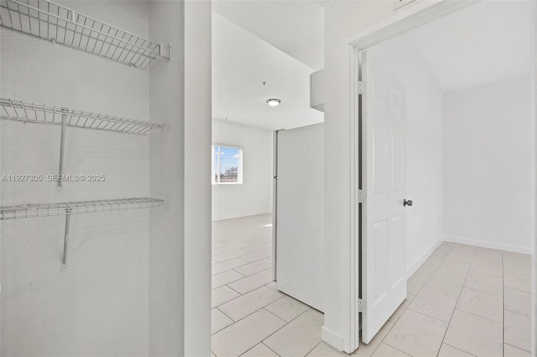 В аренду: $1,850 (1 спален, 1 ванн, 800 Квадратных фут)