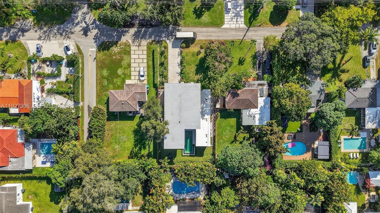 For Sale: $4,600,000 (4 beds, 6 baths, 992 Square Feet)