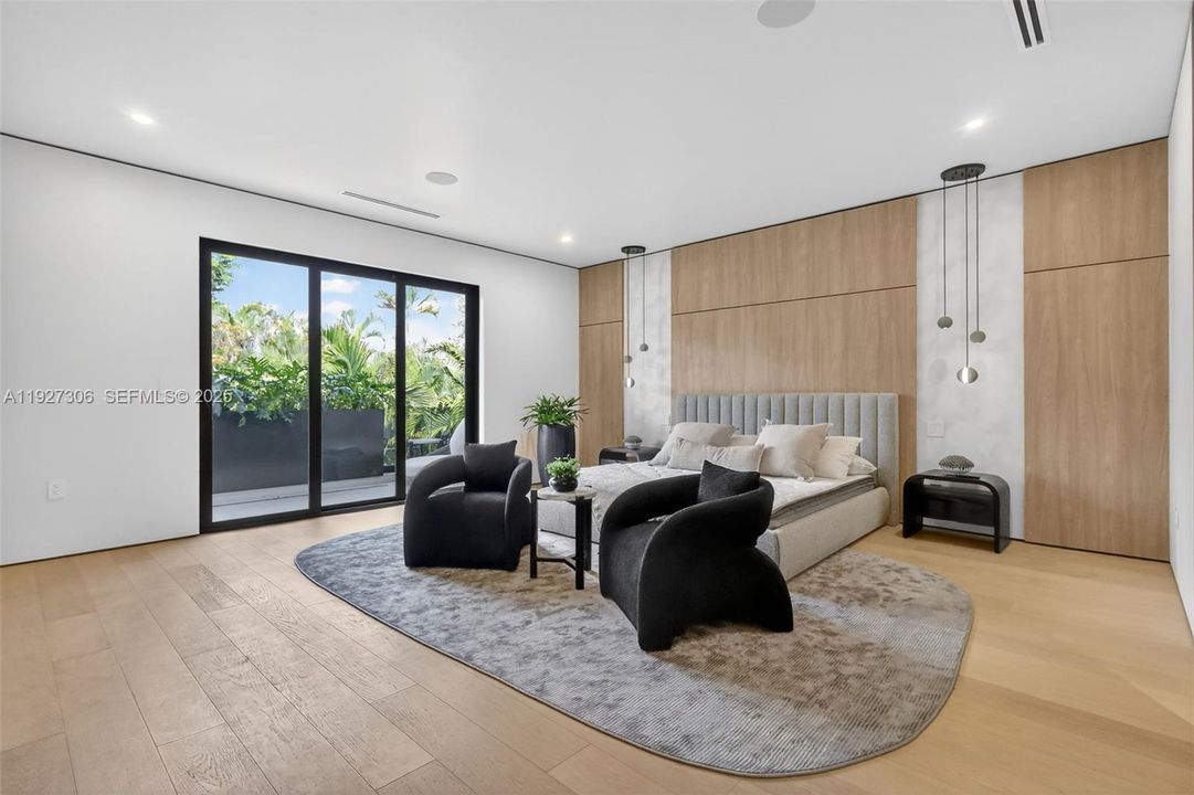 For Sale: $4,600,000 (4 beds, 6 baths, 992 Square Feet)