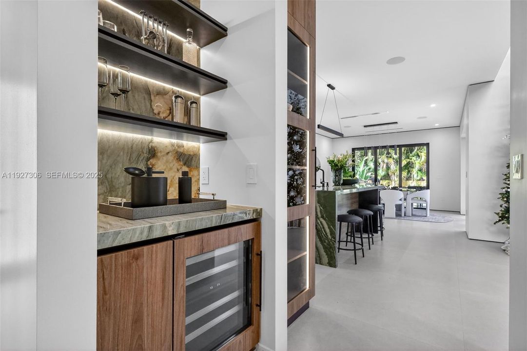 For Sale: $4,600,000 (4 beds, 6 baths, 992 Square Feet)