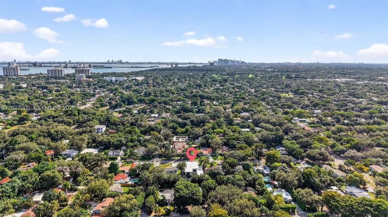 For Sale: $4,600,000 (4 beds, 6 baths, 992 Square Feet)