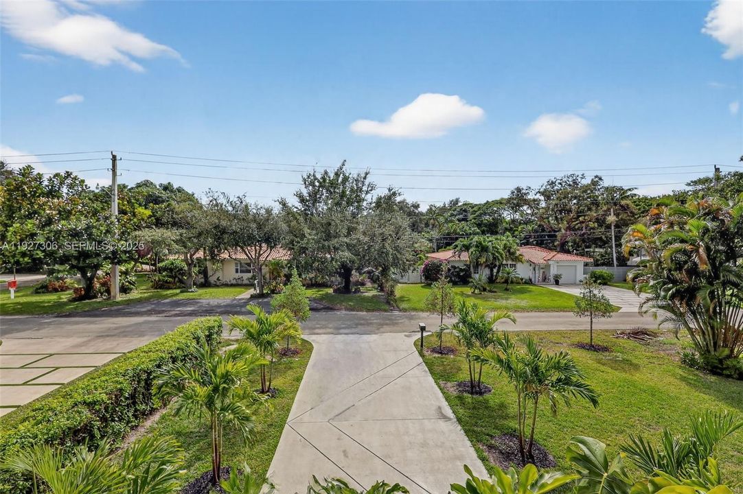 For Sale: $4,600,000 (4 beds, 6 baths, 992 Square Feet)