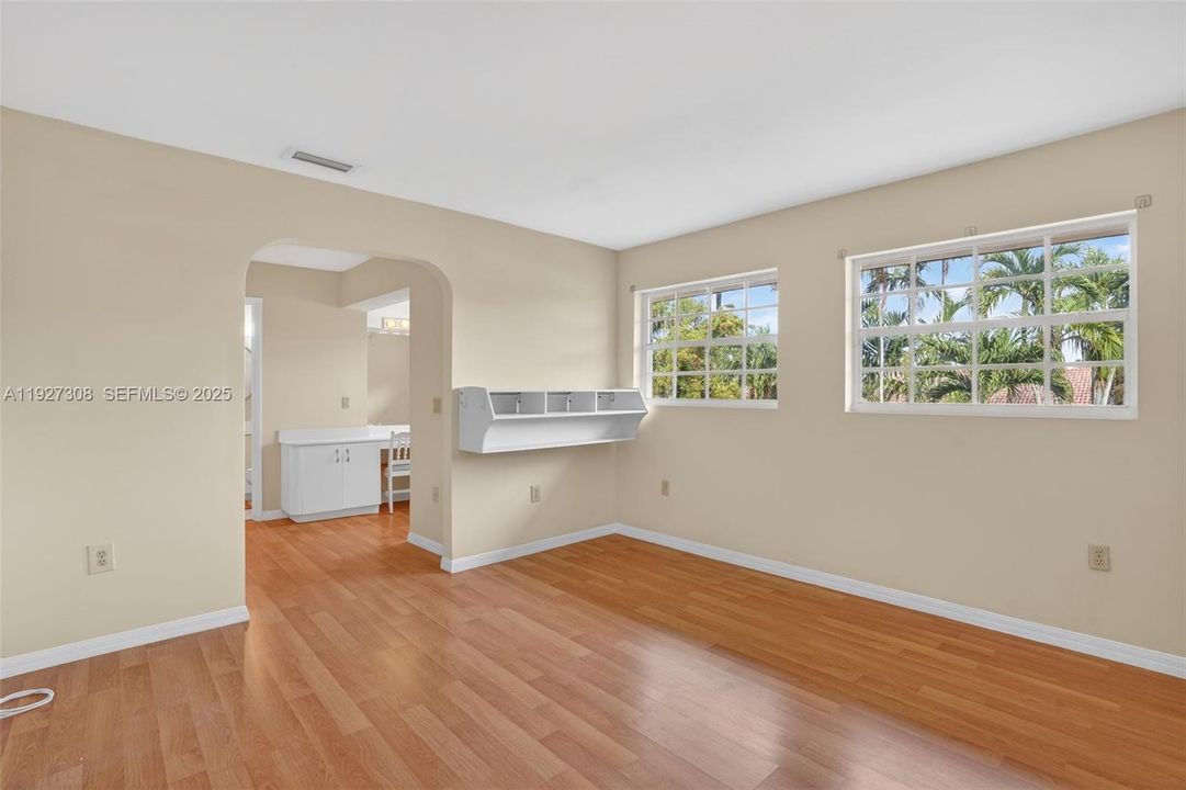 For Sale: $849,000 (4 beds, 4 baths, 2767 Square Feet)