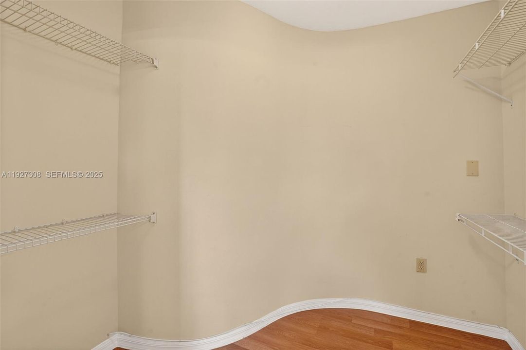 For Sale: $849,000 (4 beds, 4 baths, 2767 Square Feet)