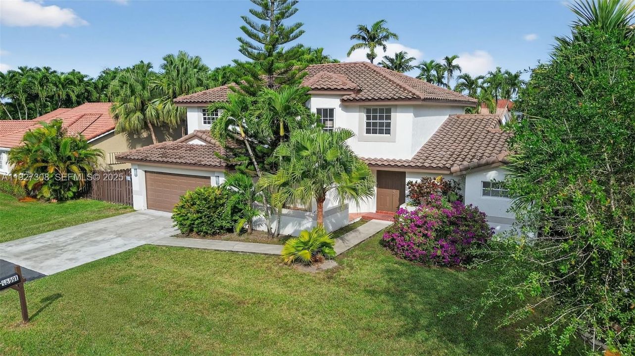 For Sale: $849,000 (4 beds, 4 baths, 2767 Square Feet)