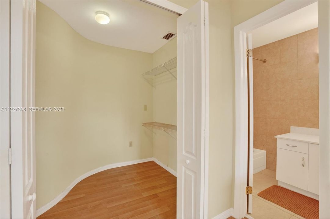 For Sale: $849,000 (4 beds, 4 baths, 2767 Square Feet)