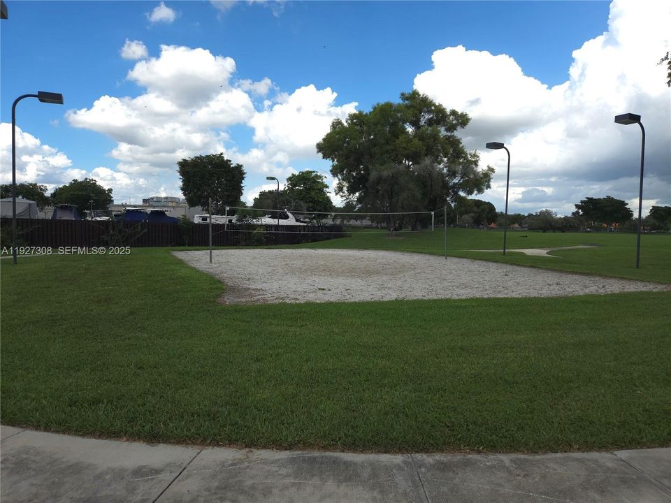 For Sale: $849,000 (4 beds, 4 baths, 2767 Square Feet)