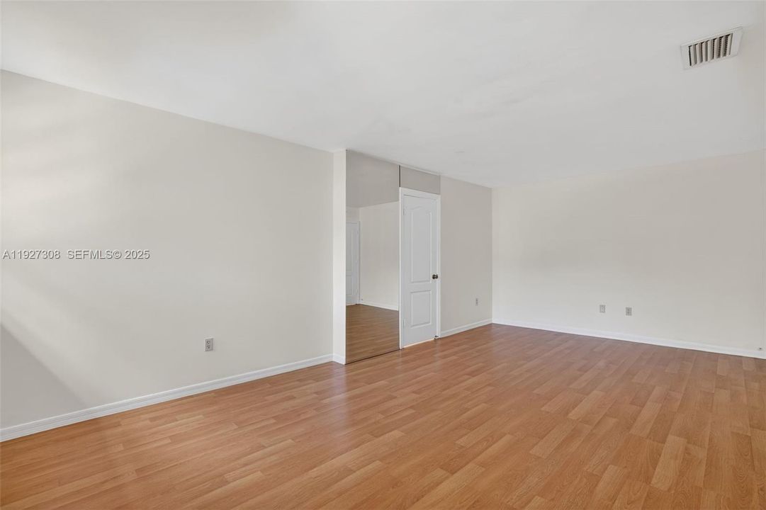 For Sale: $849,000 (4 beds, 4 baths, 2767 Square Feet)