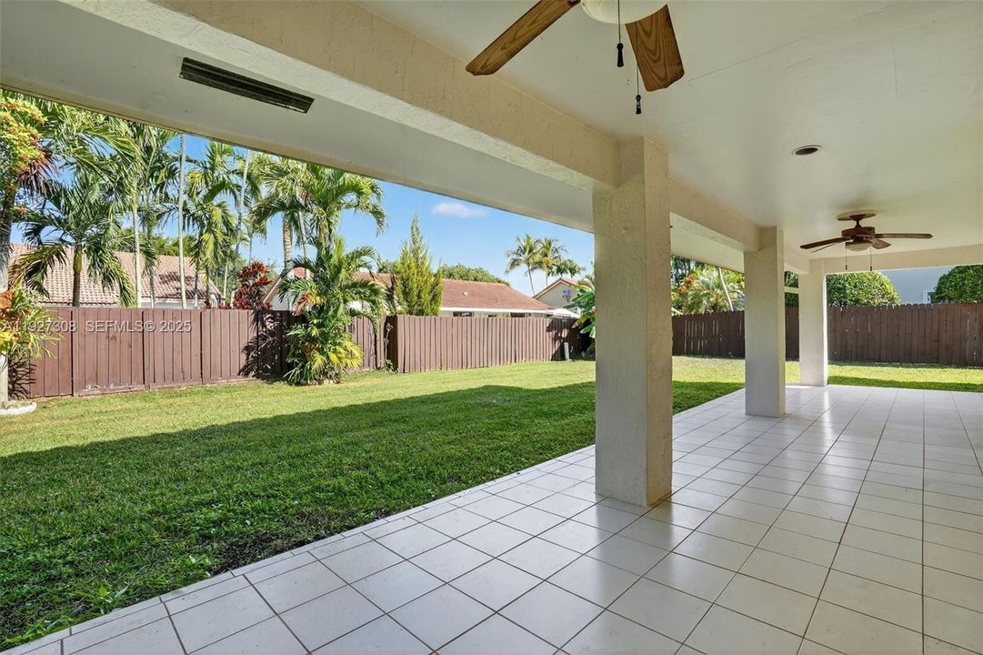 For Sale: $849,000 (4 beds, 4 baths, 2767 Square Feet)