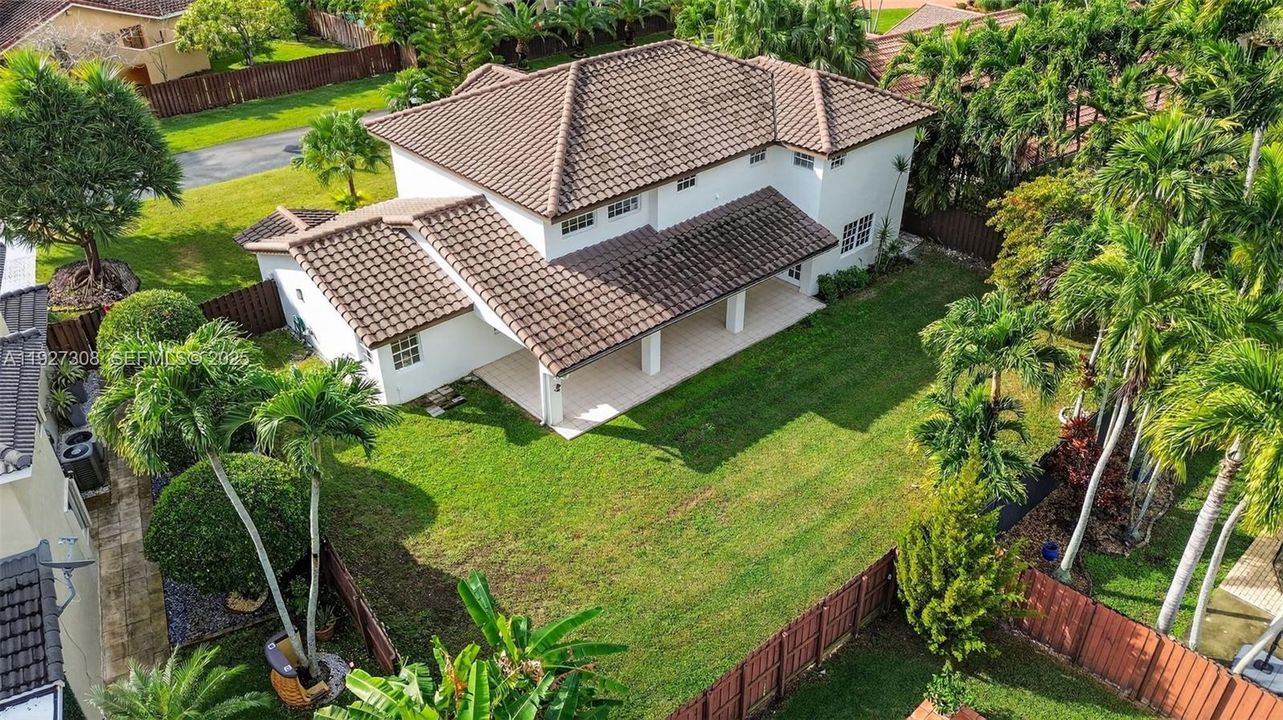 For Sale: $849,000 (4 beds, 4 baths, 2767 Square Feet)