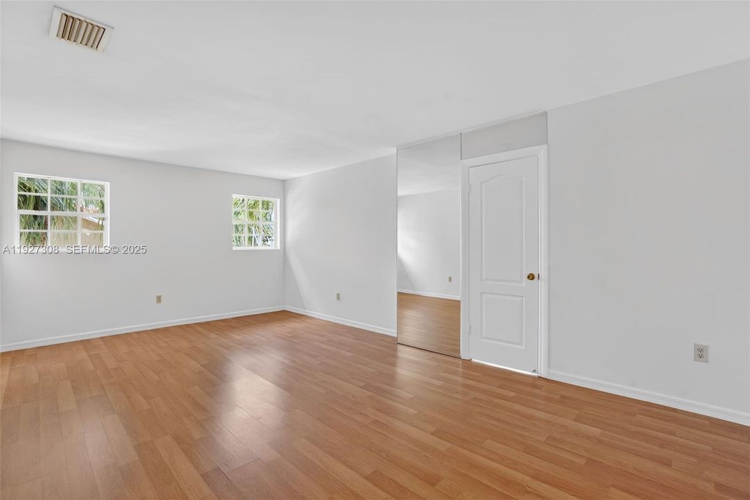 For Sale: $849,000 (4 beds, 4 baths, 2767 Square Feet)