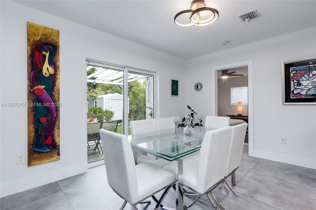 For Sale: $879,000 (3 beds, 2 baths, 1461 Square Feet)