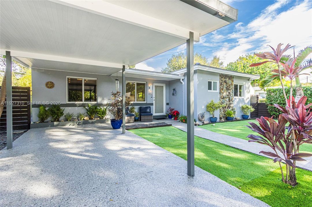 For Sale: $879,000 (3 beds, 2 baths, 1461 Square Feet)