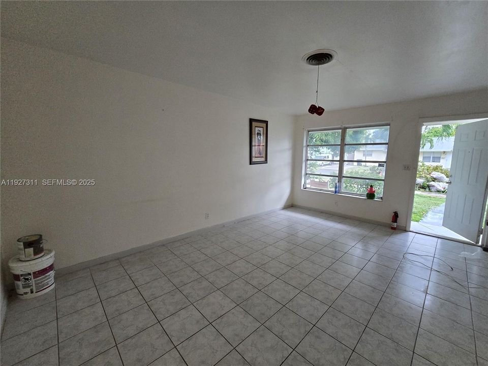 En Renta: $1,800 (2 camas, 1 baños, 783 Pies cuadrados)