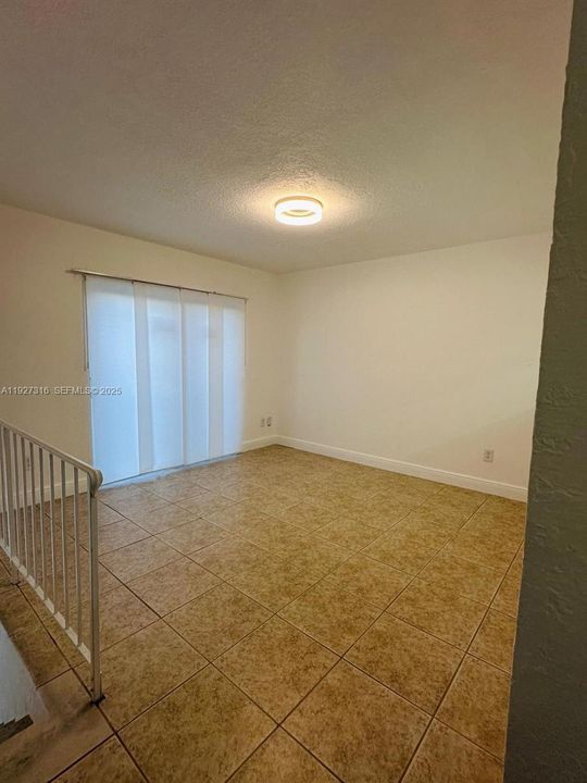 В аренду: $3,000 (3 спален, 3 ванн, 2010 Квадратных фут)