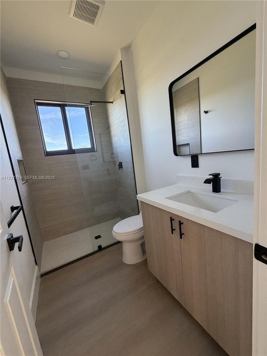 For Rent: $2,500 (3 beds, 2 baths, 1491 Square Feet)