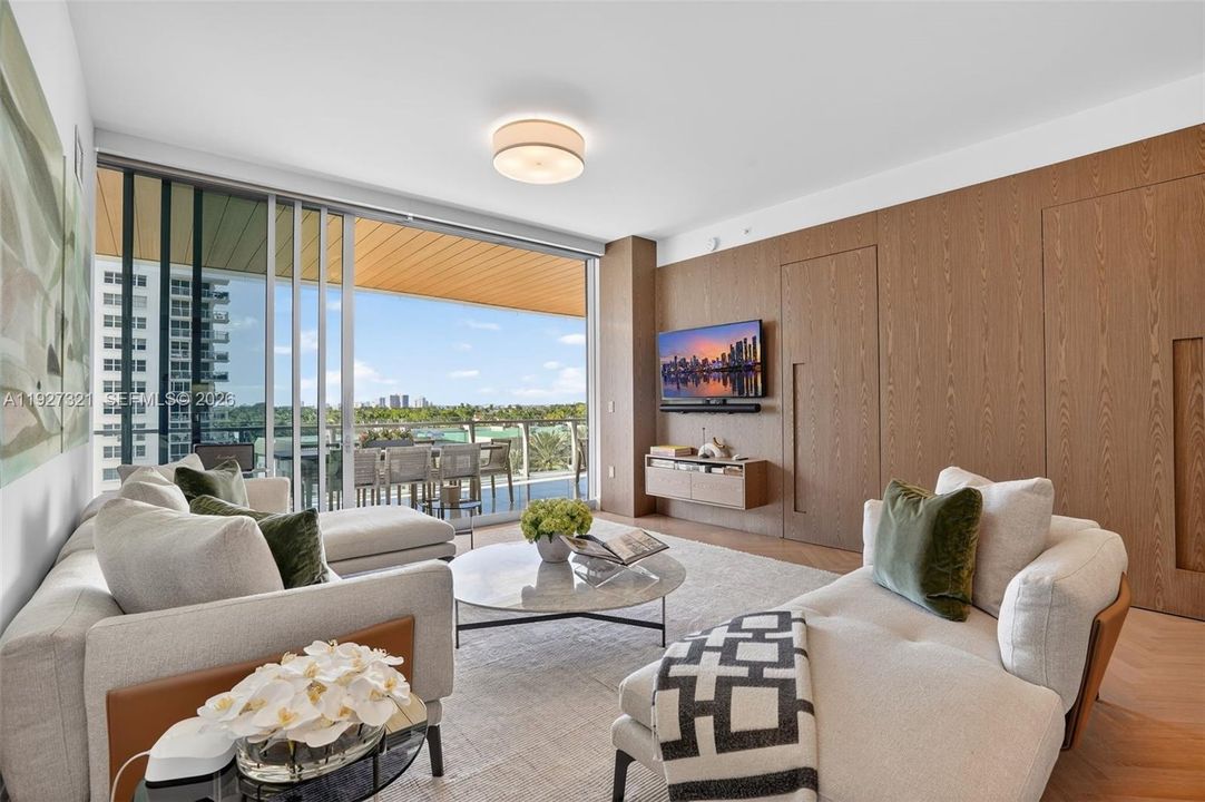 For Sale: $2,850,000 (2 beds, 2 baths, 1245 Square Feet)