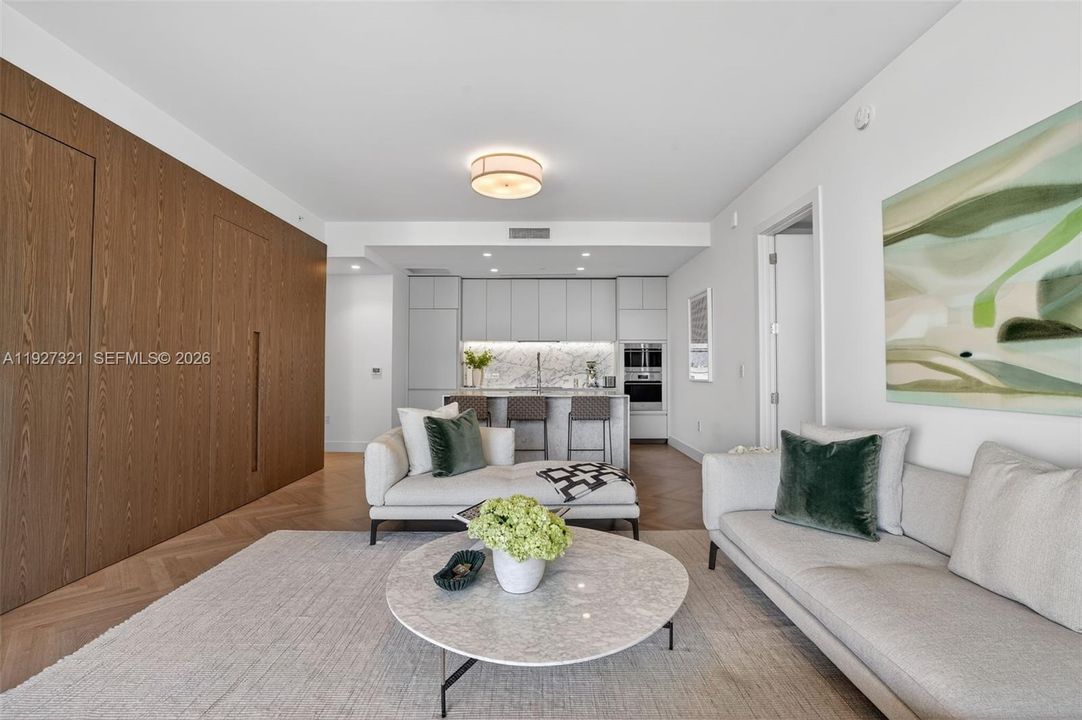 For Sale: $2,850,000 (2 beds, 2 baths, 1245 Square Feet)