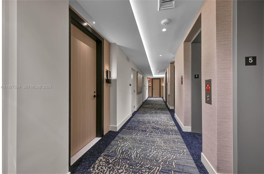 For Rent: $10,000 (2 beds, 2 baths, 1395 Square Feet)