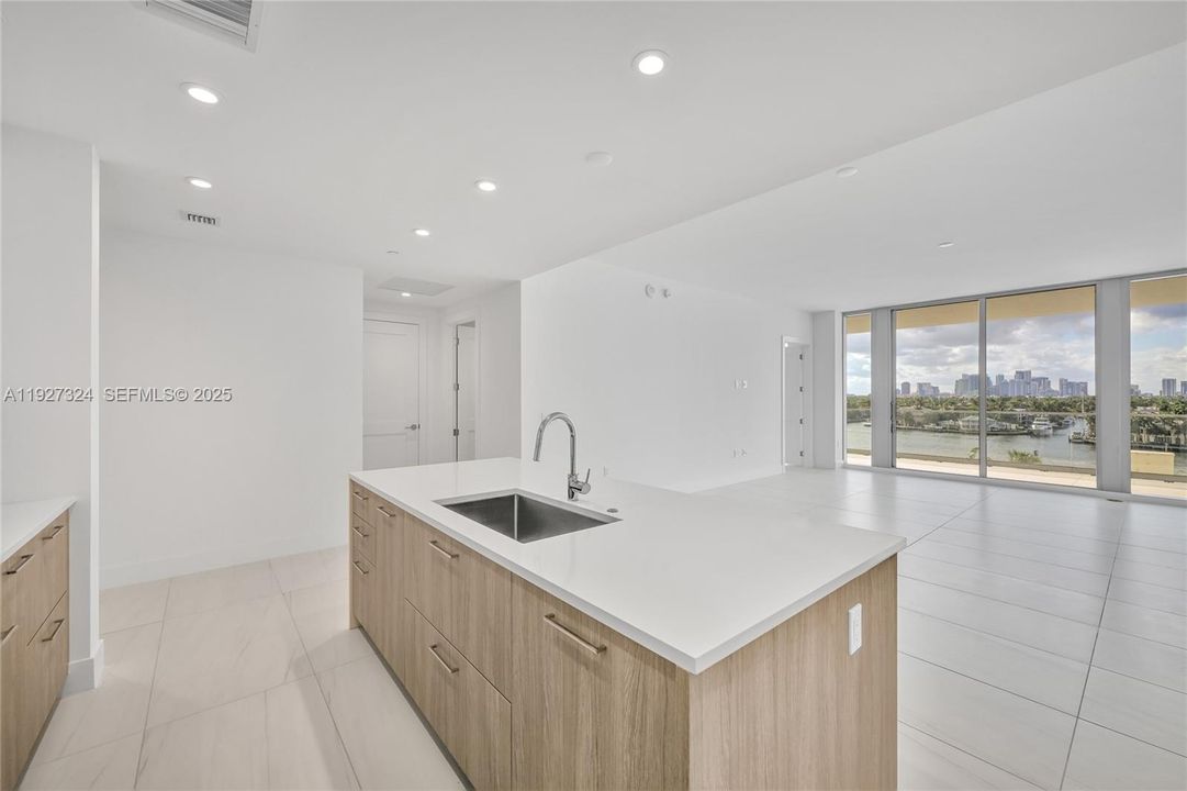 For Rent: $10,000 (2 beds, 2 baths, 1395 Square Feet)