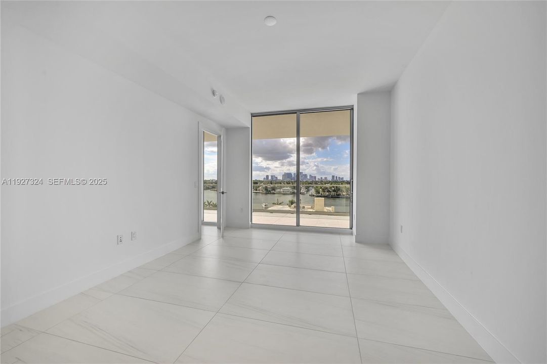 For Rent: $10,000 (2 beds, 2 baths, 1395 Square Feet)