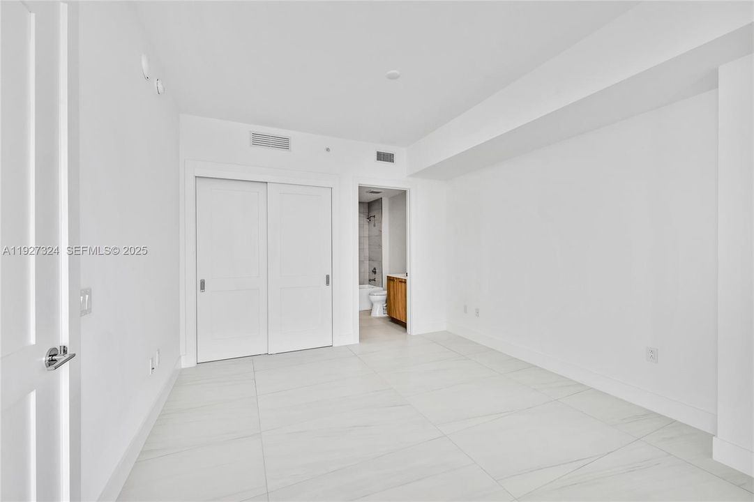 For Rent: $10,000 (2 beds, 2 baths, 1395 Square Feet)