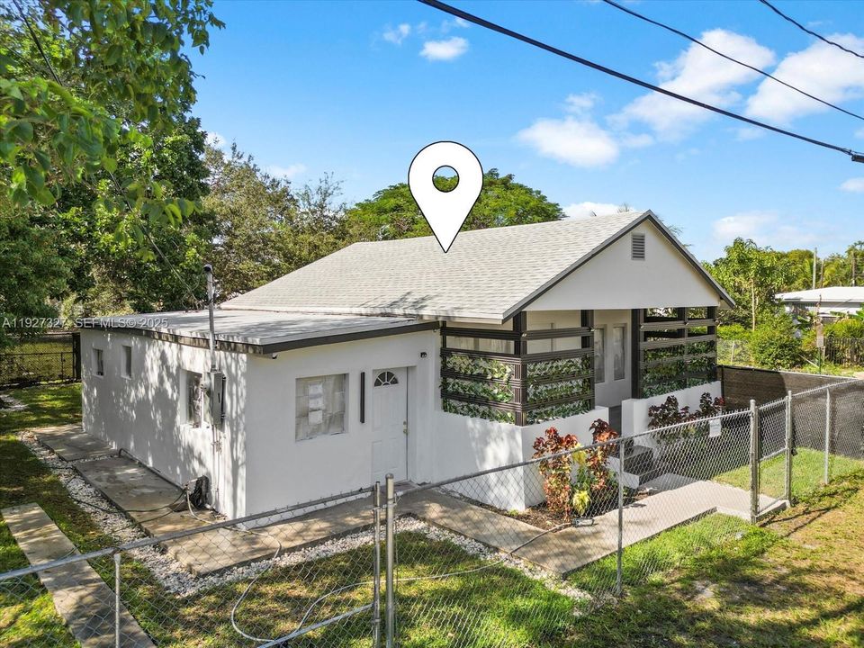 待售: $469,000 (4 贝兹, 3 浴室, 997 平方英尺)